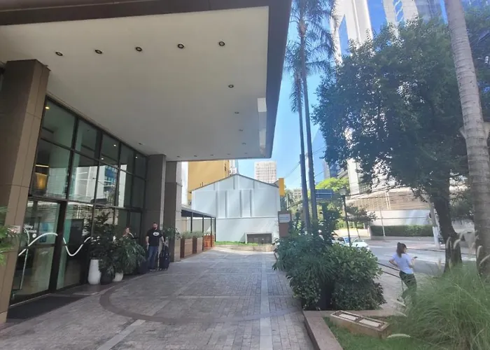 Quarto Privativo Em Hotel 4 Estrelas No Itaim